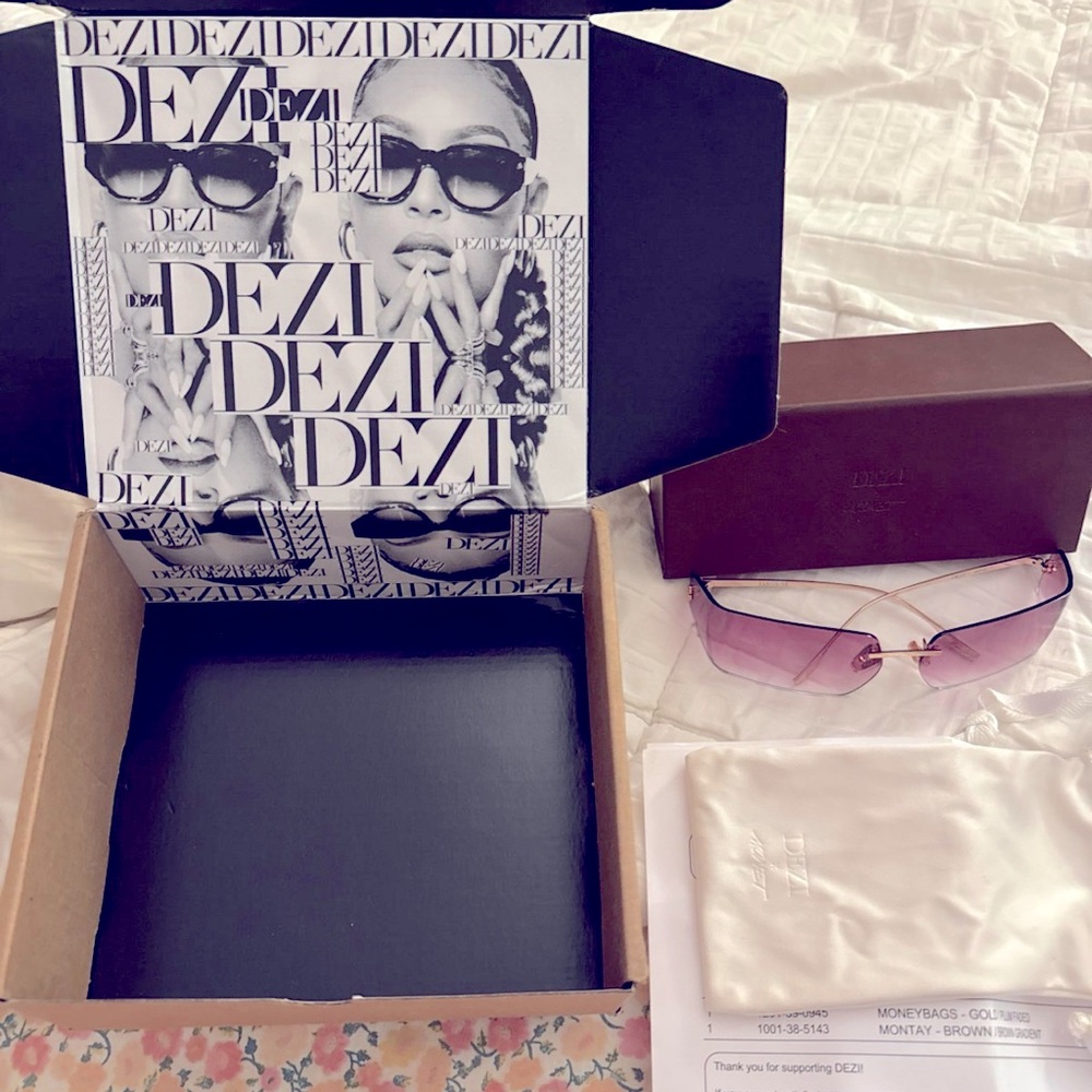 NWT DEZI X MONET MONEYBAGS (GOLD/PLUM)